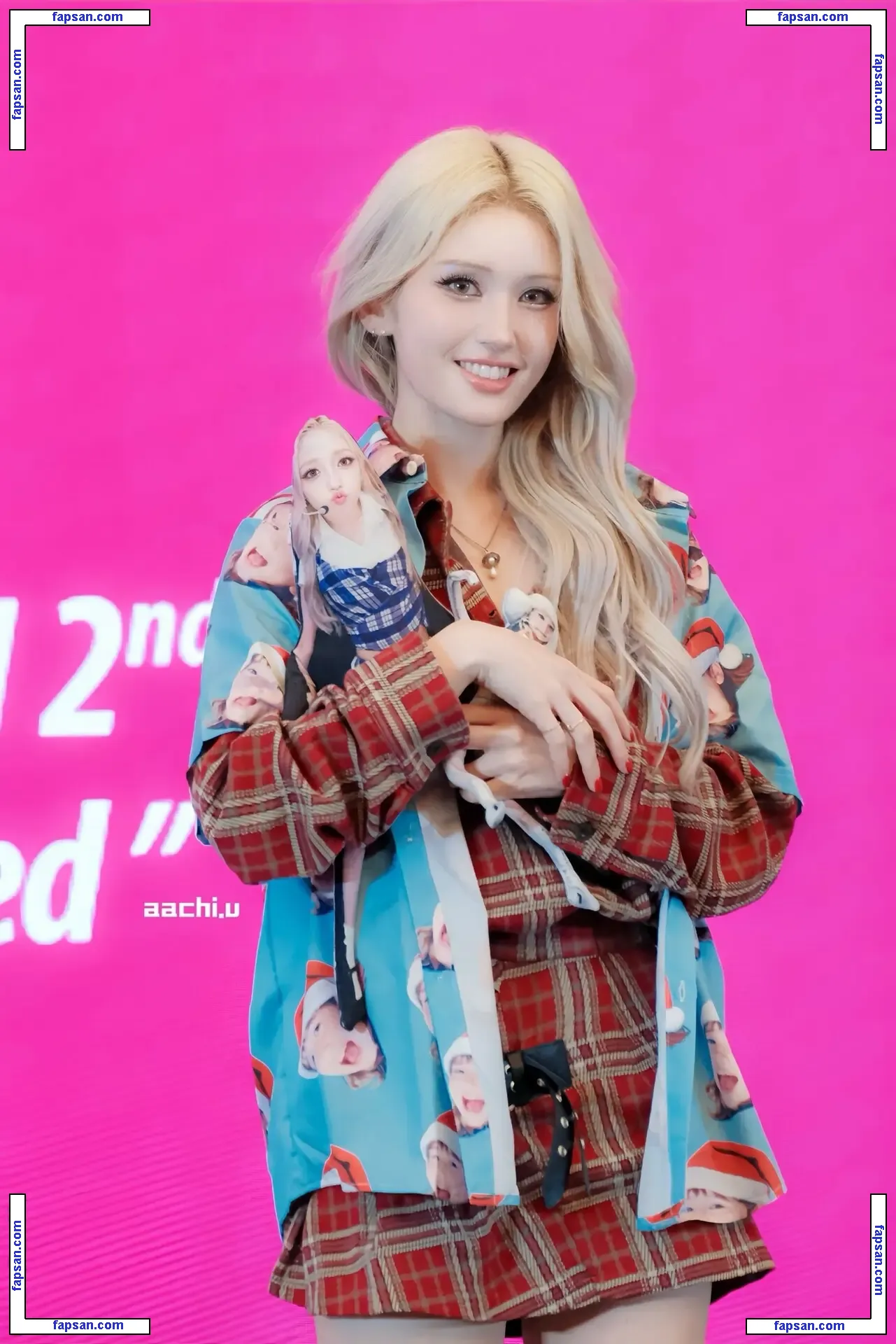 Jeon Somi nude photo #0270 from OnlyFans