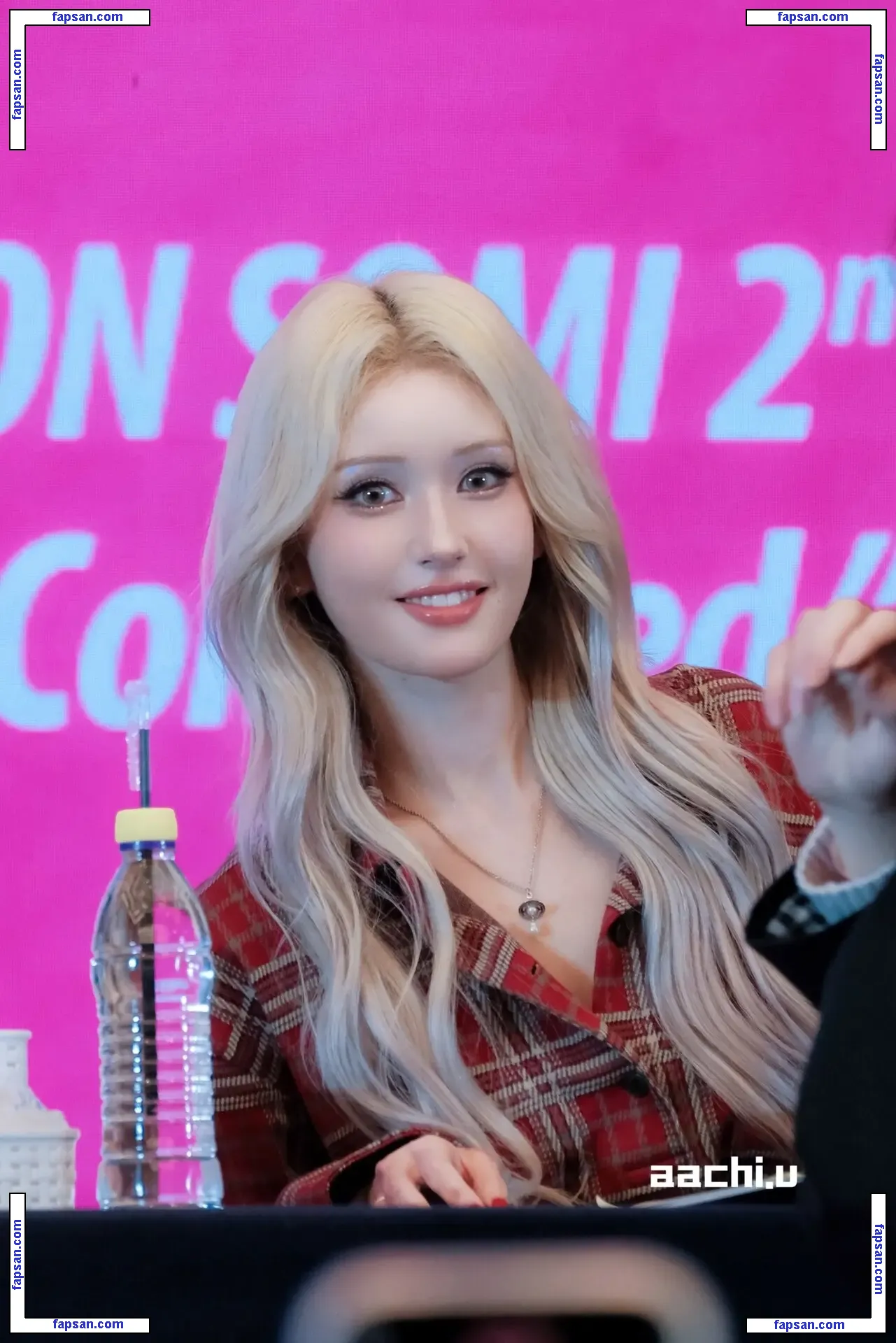 Jeon Somi nude photo #0272 from OnlyFans