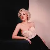 Jeri Mae James голая #0002