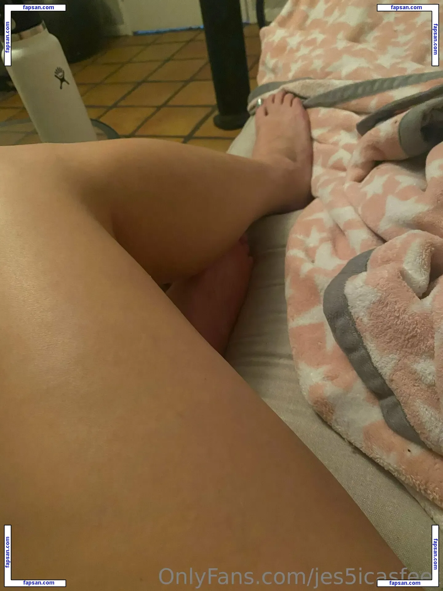 jes5icasfeet nude photo #0006 from OnlyFans