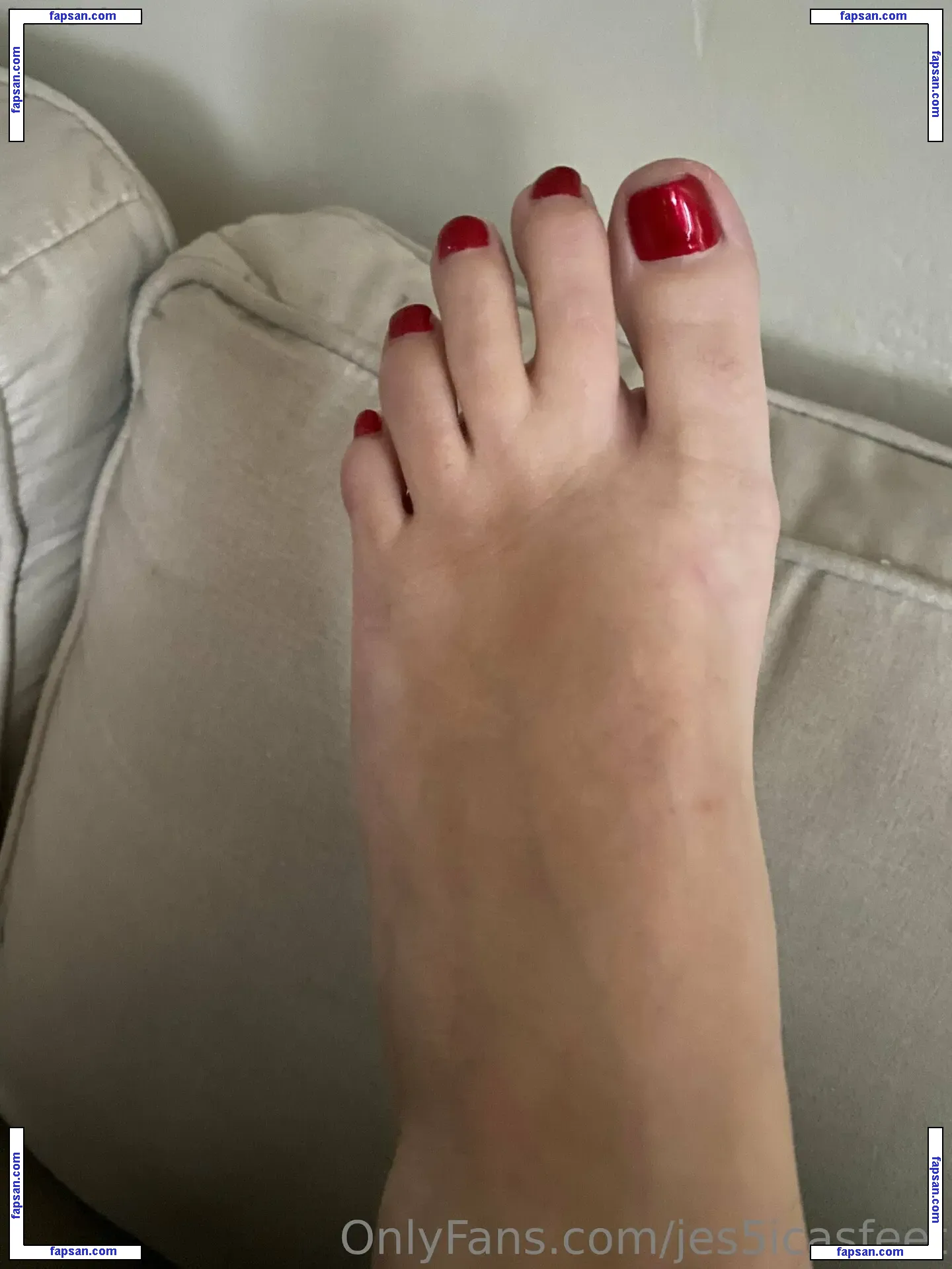 jes5icasfeet nude photo #0014 from OnlyFans