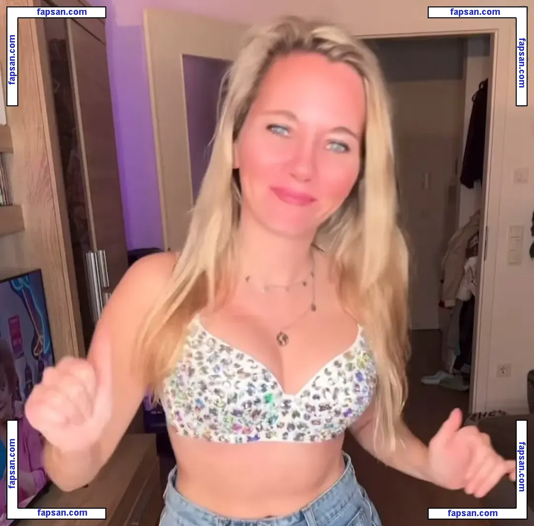 Jessi Faust nude photo #0080 from OnlyFans