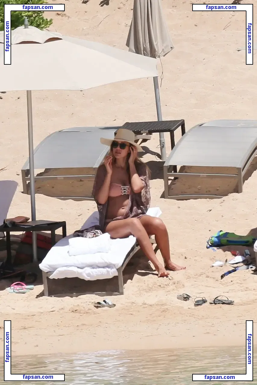 Jessica Alba nude photo #0245 from OnlyFans