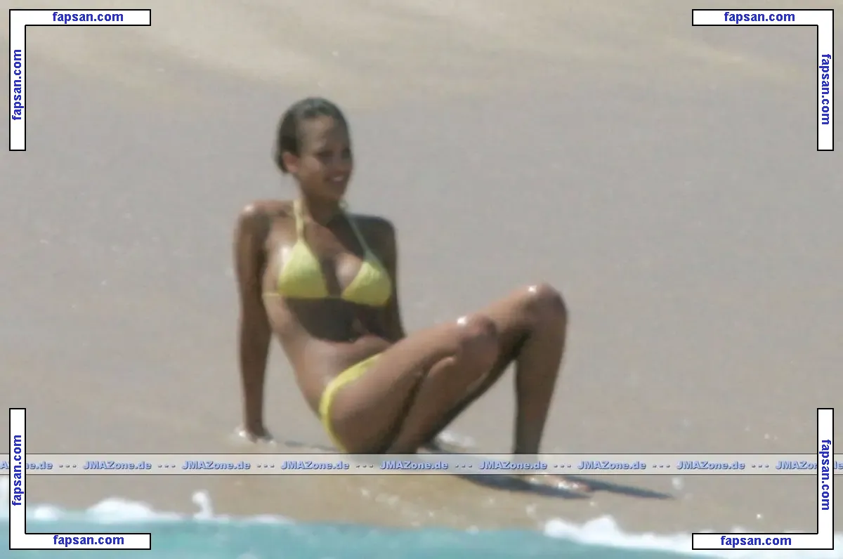 Jessica Alba nude photo #1146 from OnlyFans