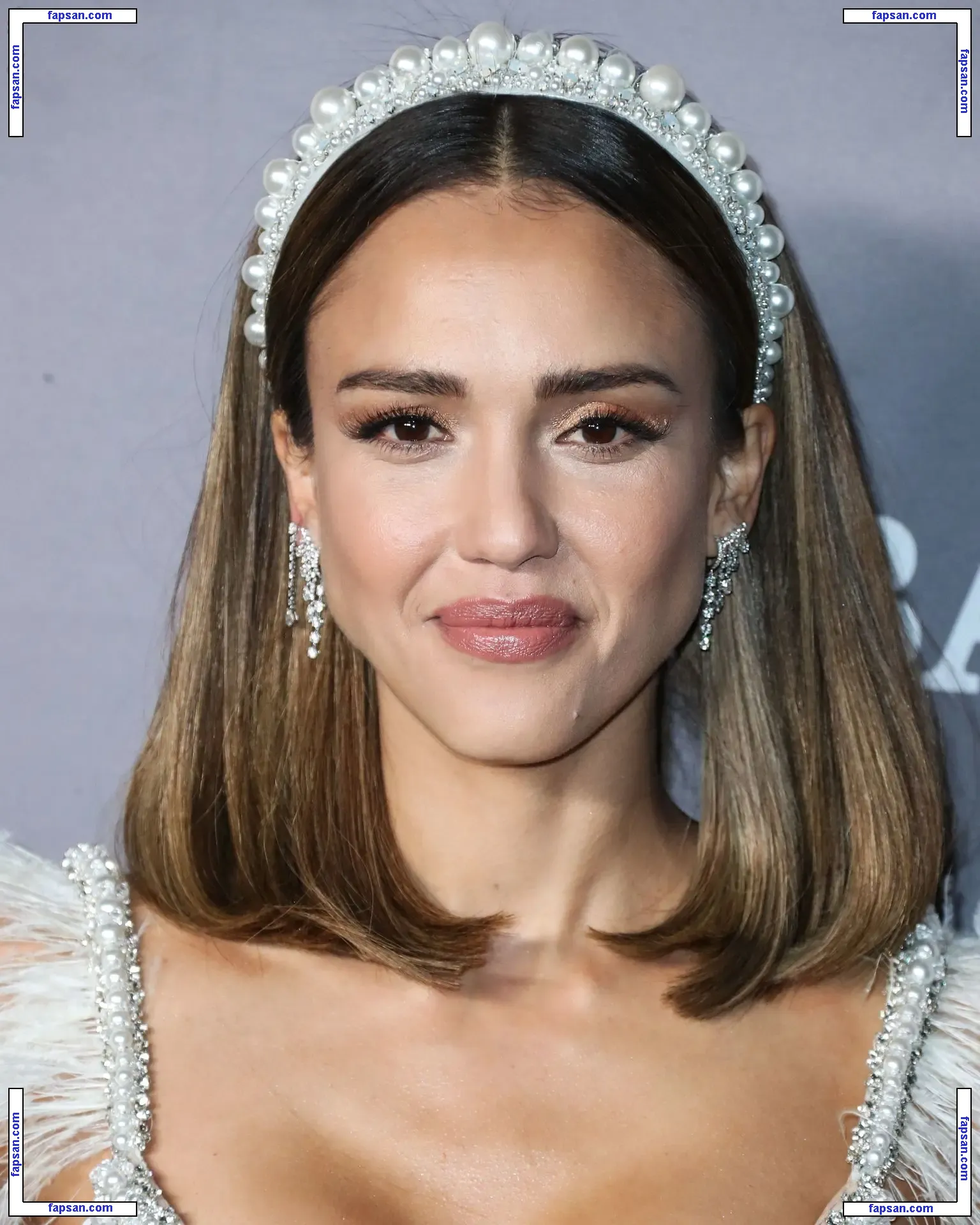 Jessica Alba голая фото #1711 с Онлифанс