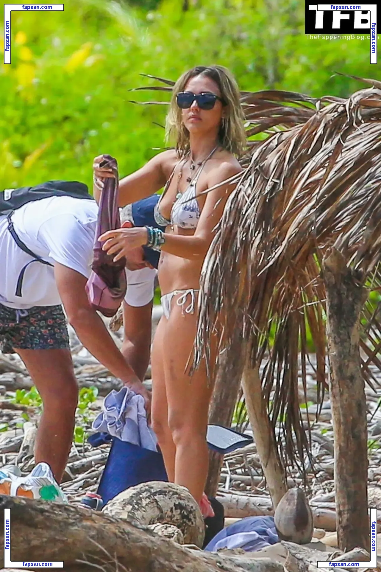 Jessica Alba nude photo #2564 from OnlyFans