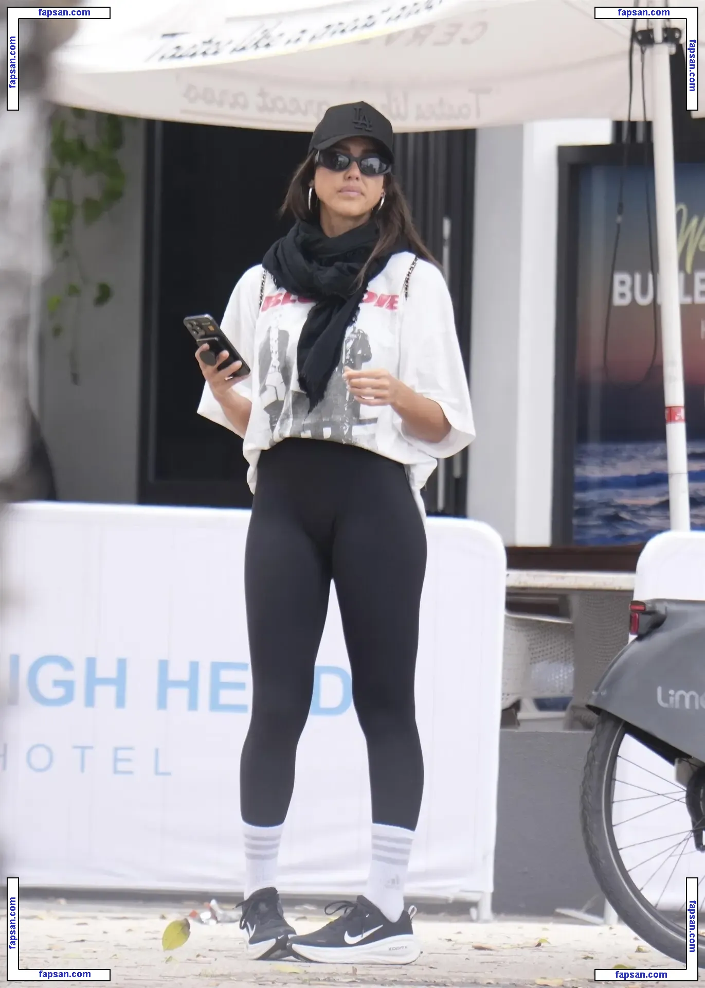 Jessica Alba голая фото #4013 с Онлифанс