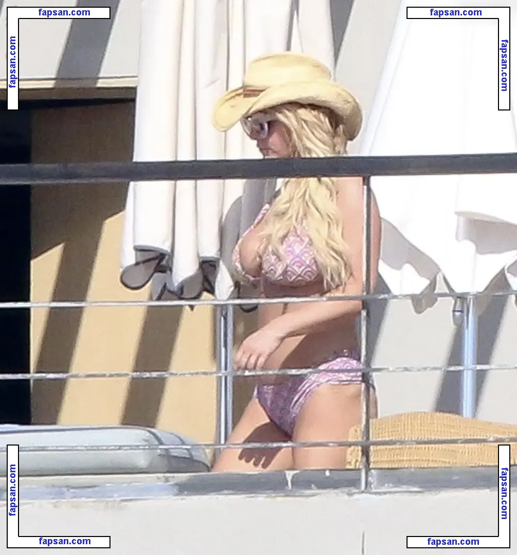 Jessica Simpson nude photo #2055 from OnlyFans