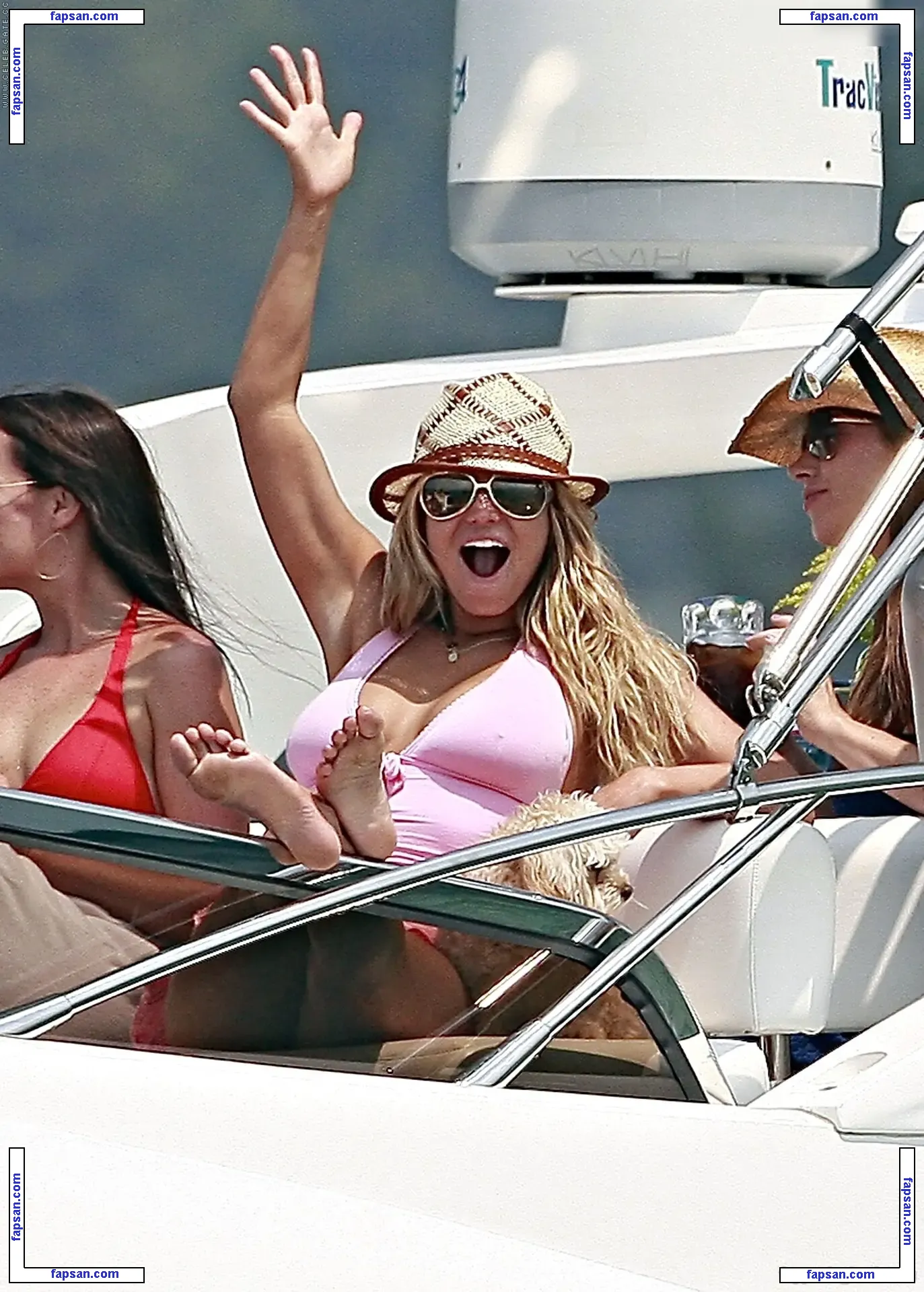 Jessica Simpson nude photo #2073 from OnlyFans