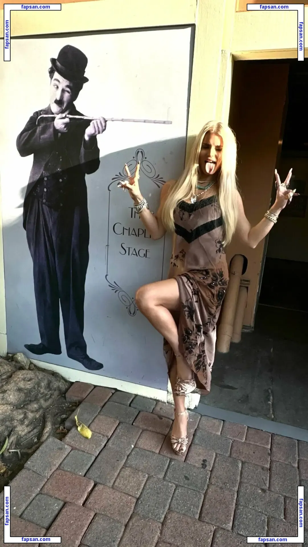 Jessica Simpson nude photo #2083 from OnlyFans