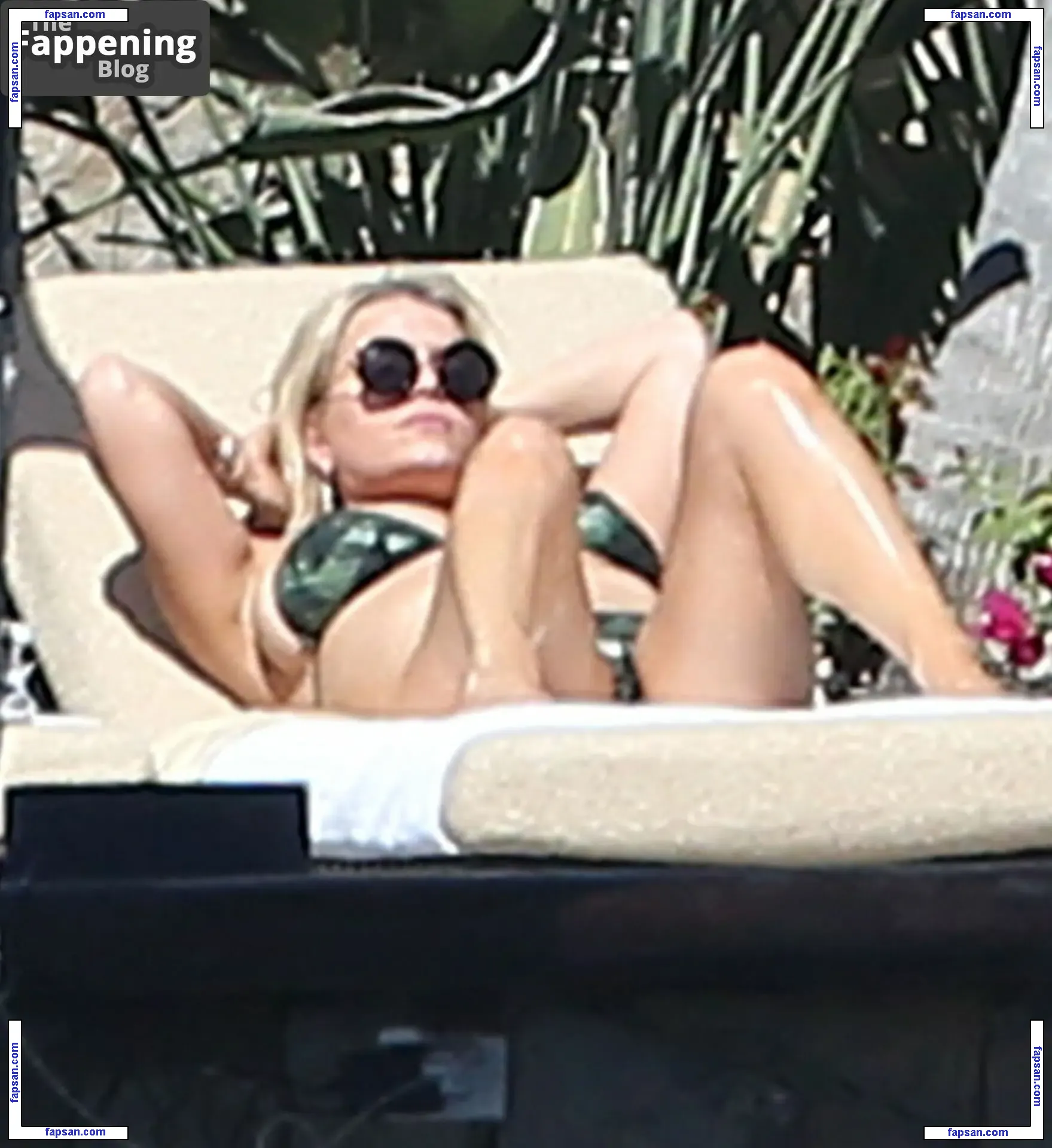 Jessica Simpson nude photo #2112 from OnlyFans