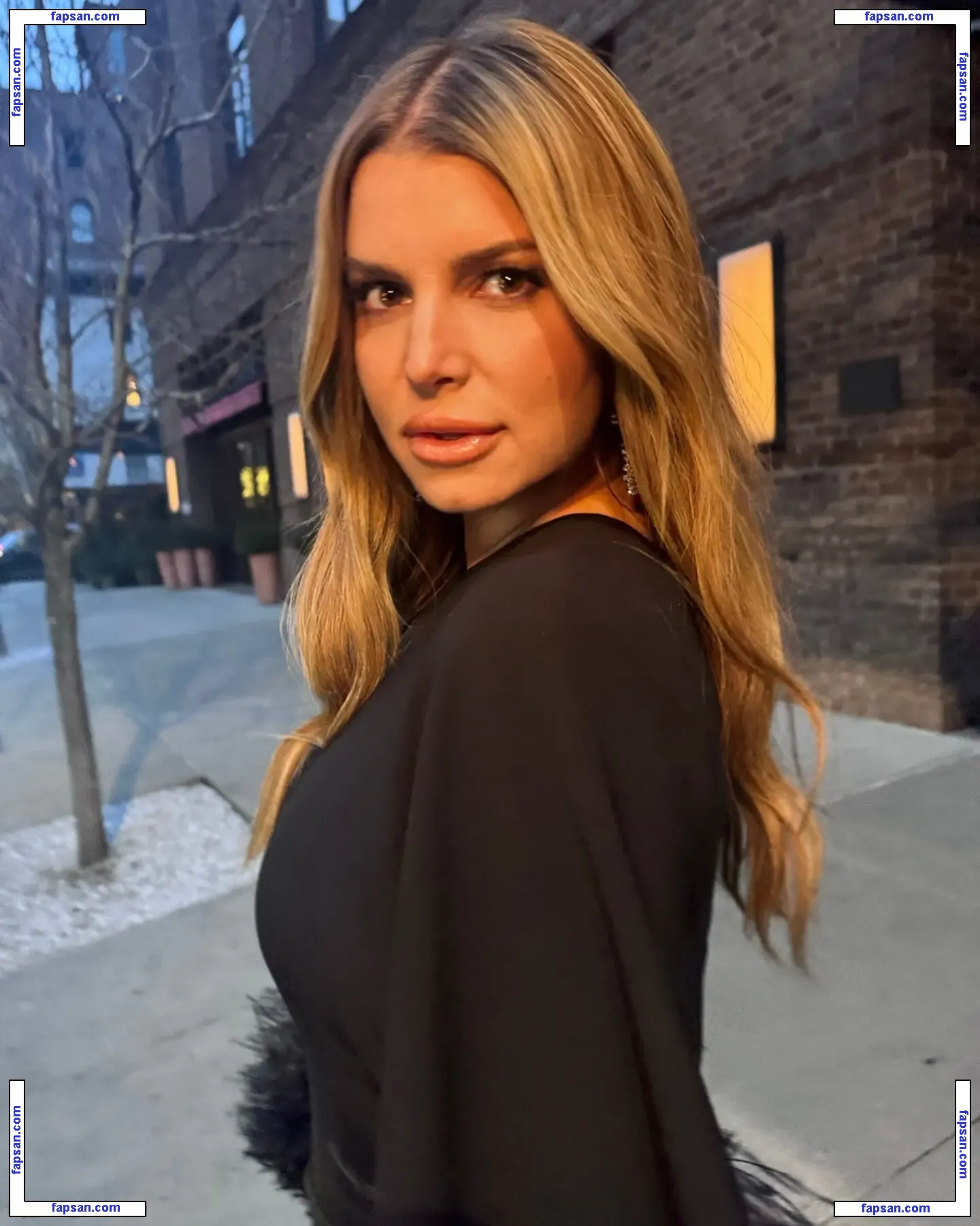 Jessica Simpson nude photo #2201 from OnlyFans