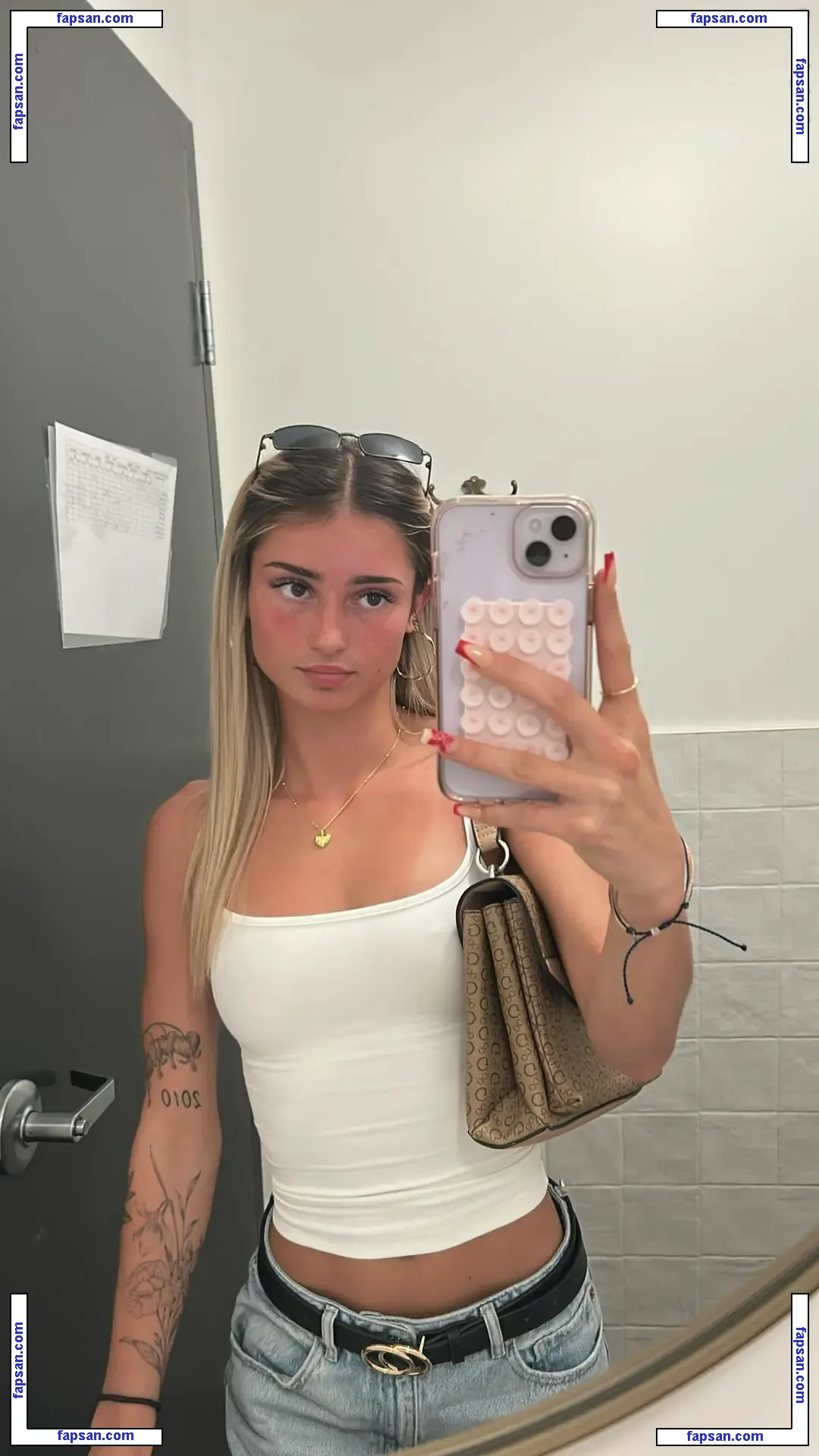 jessicalovelyy nude photo #0001 from OnlyFans