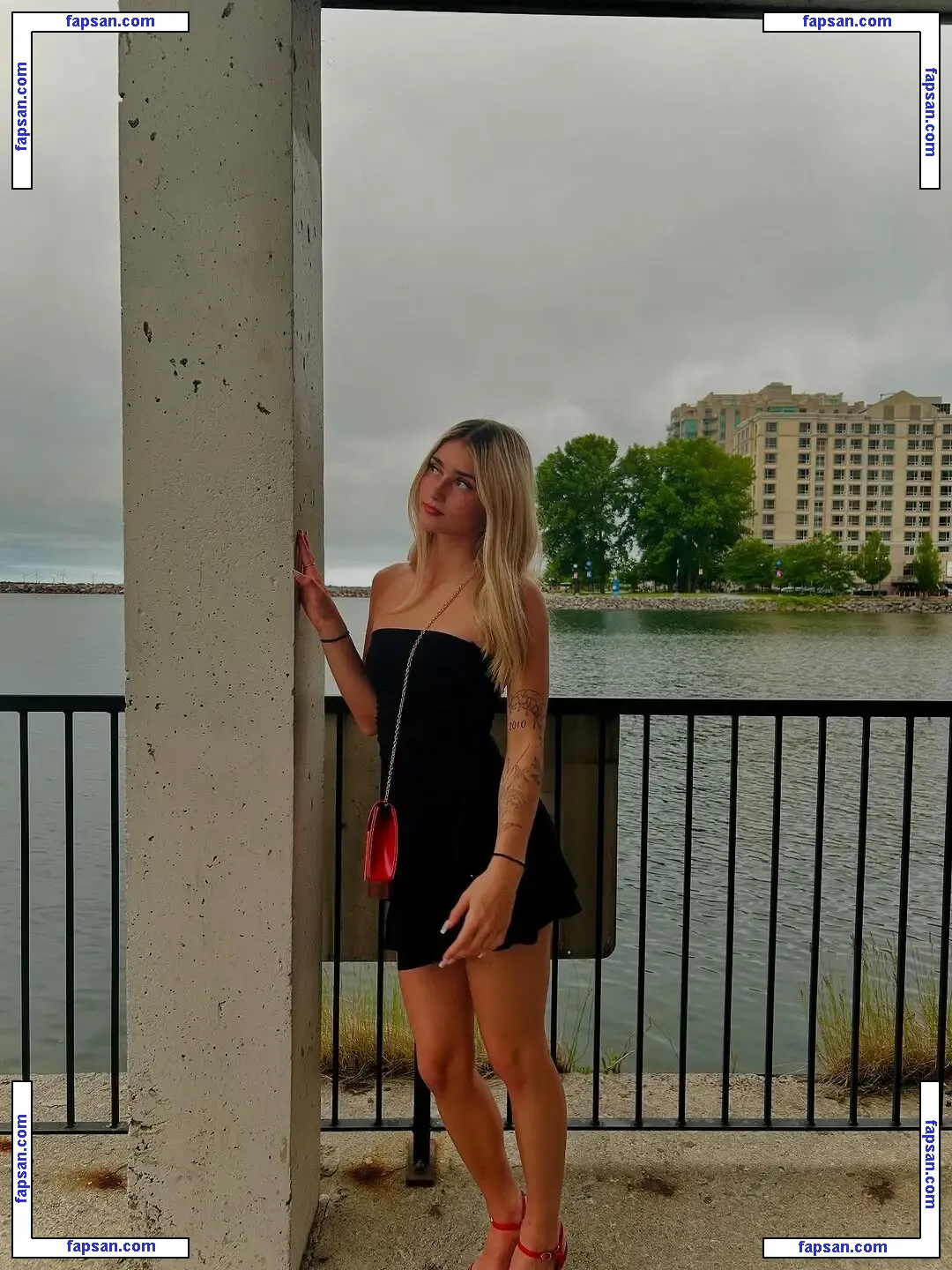 jessicalovelyy nude photo #0006 from OnlyFans