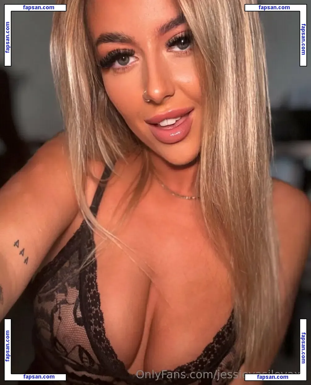 jessievasilevaxx nude photo #0067 from OnlyFans