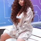 Jesy Nelson голая #0564