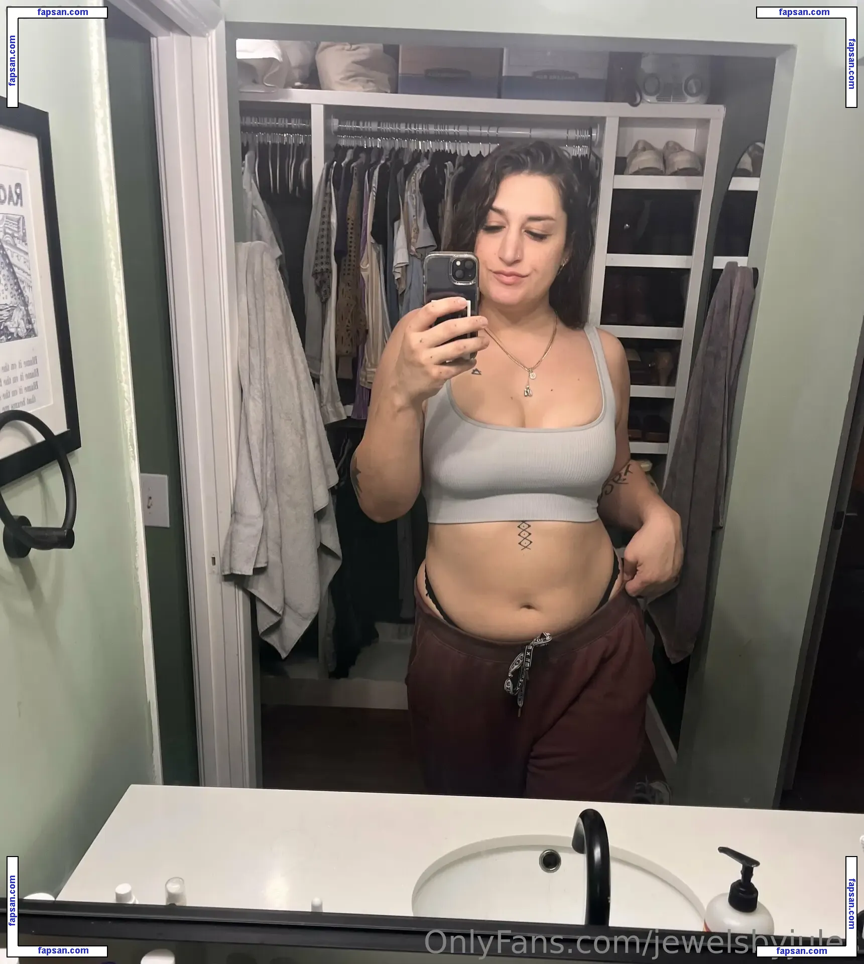 jewelsbyjules nude photo #0022 from OnlyFans