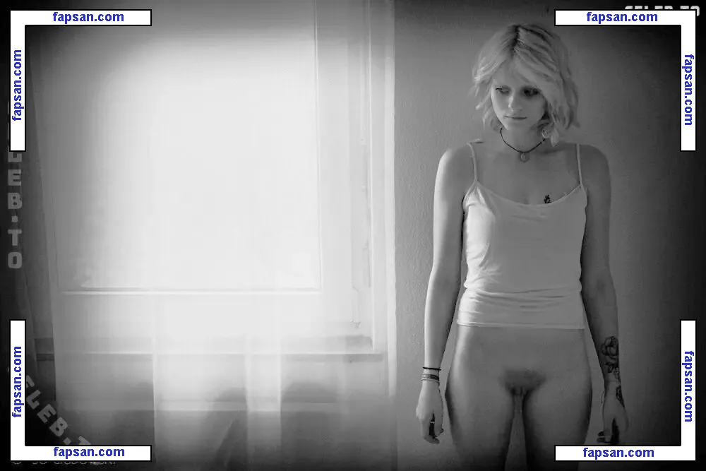 Jezz Von Sperling голая фото #0003 с Онлифанс