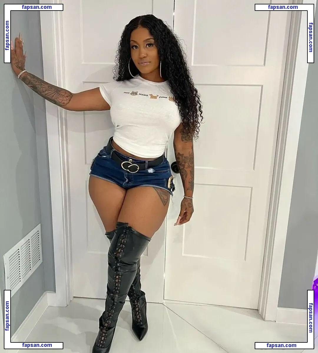 Jhonni Blaze nude photo #0011 from OnlyFans