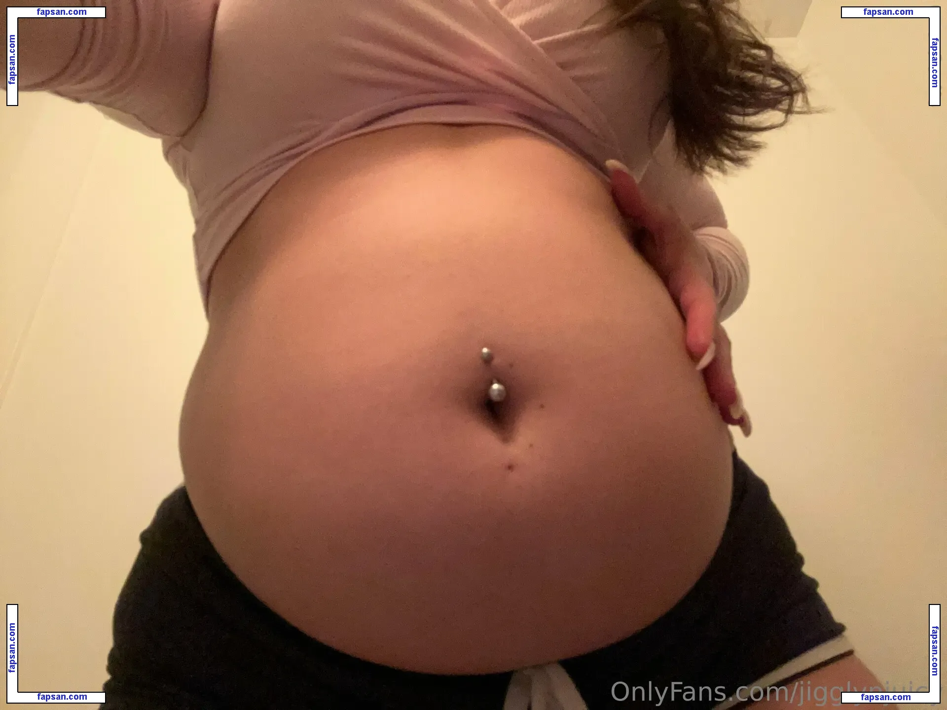 jigglynjuicy nude photo #0019 from OnlyFans