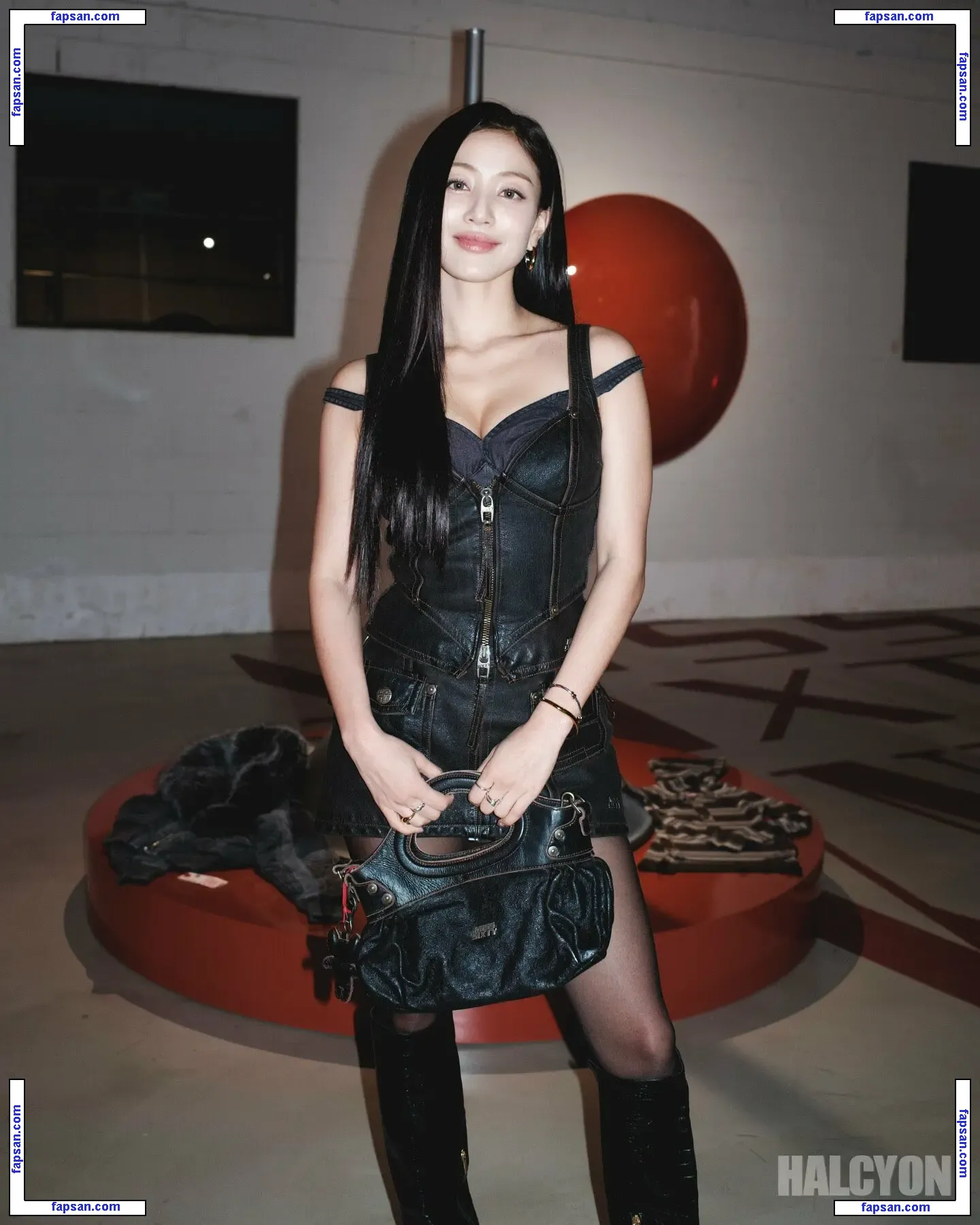 Jihyo nude photo #0185 from OnlyFans