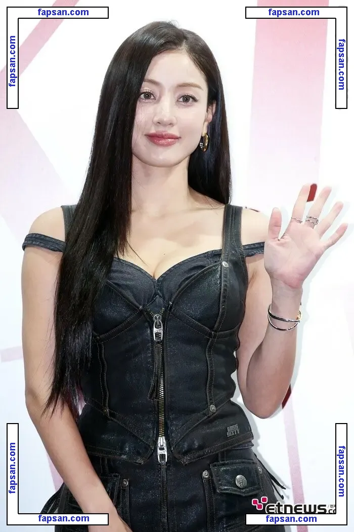 Jihyo nude photo #0194 from OnlyFans