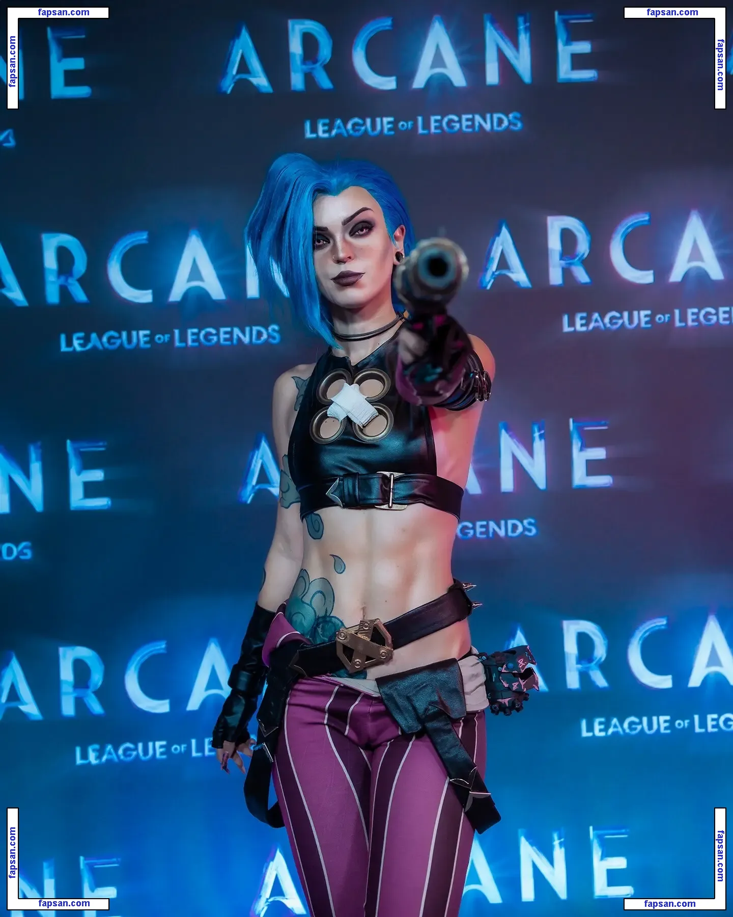 Jinx Cosplay Arcane голая фото #0044 с Онлифанс