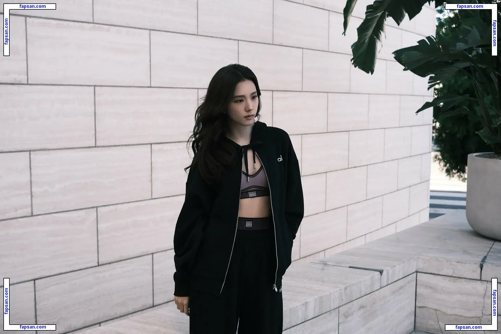 Jisoo nude photo #0429 from OnlyFans