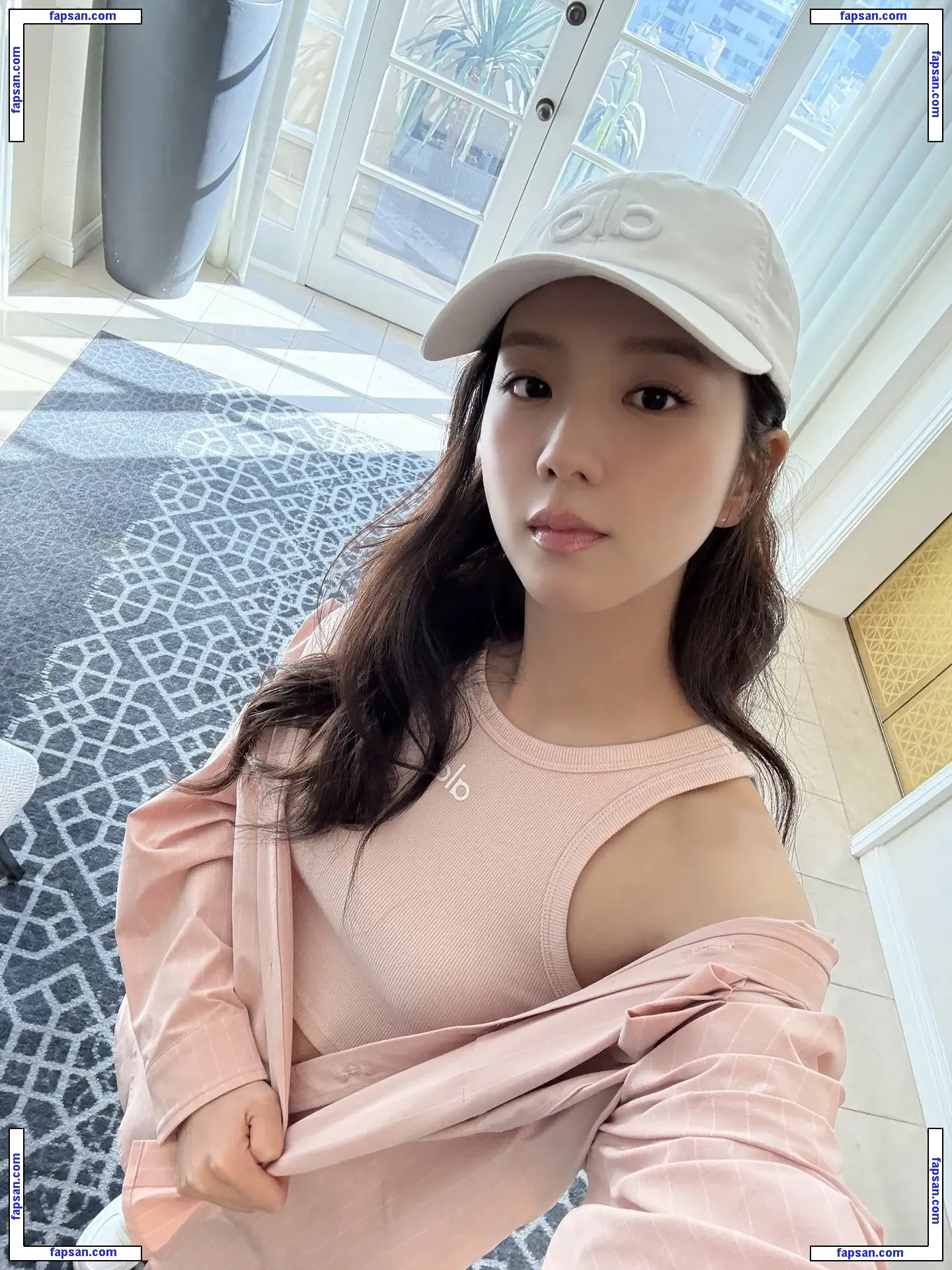 Jisoo nude photo #0430 from OnlyFans