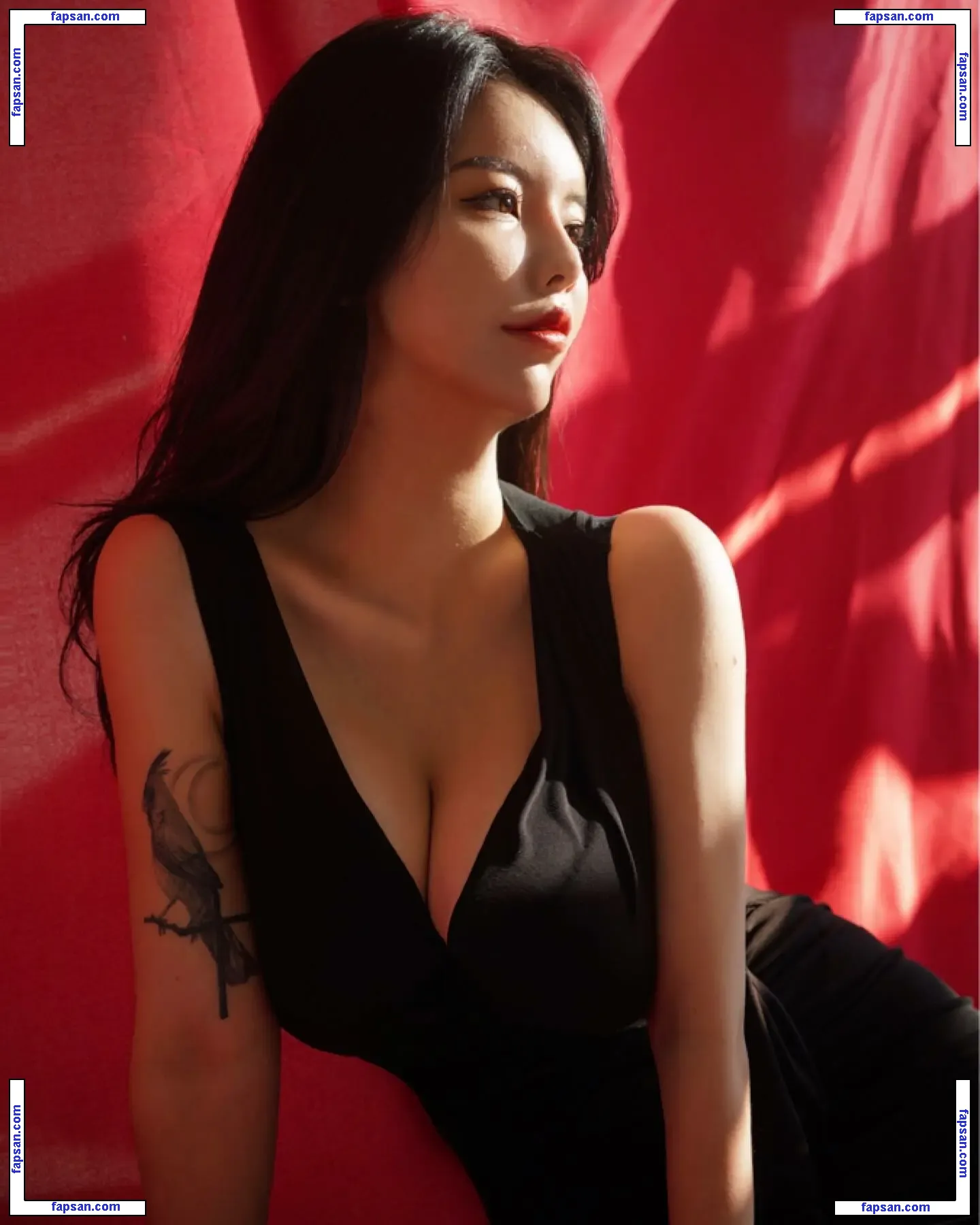 jjj8532 nude photo #0002 from OnlyFans