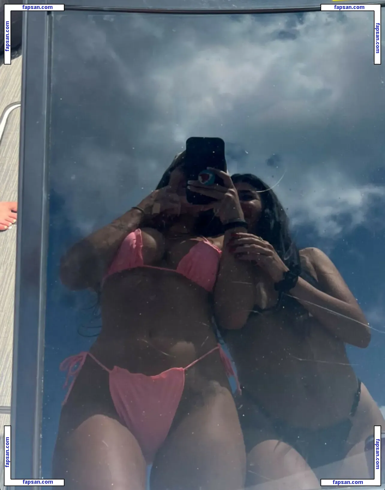 Jjjjennaa nude photo #0018 from OnlyFans
