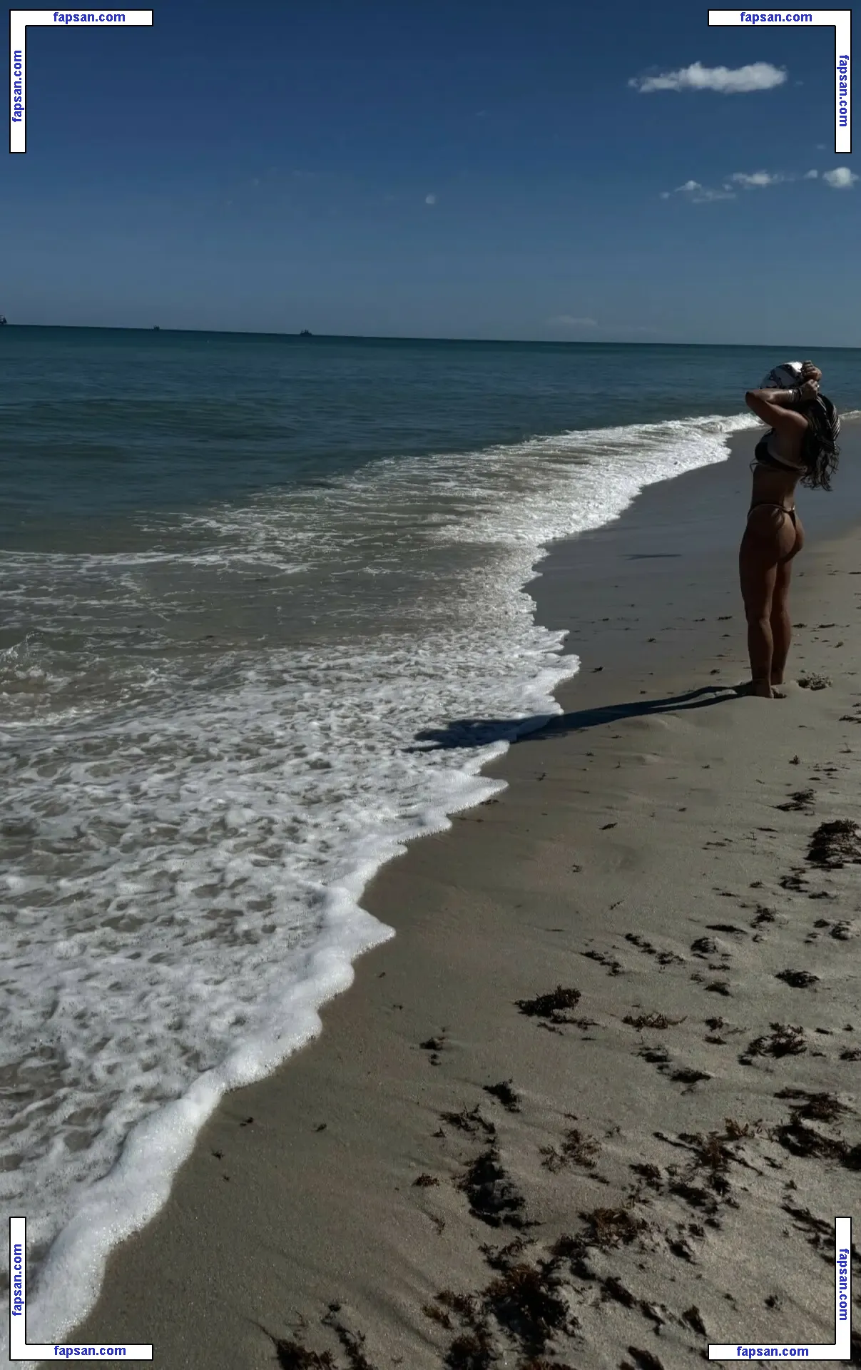 Jjjjennaa nude photo #0026 from OnlyFans