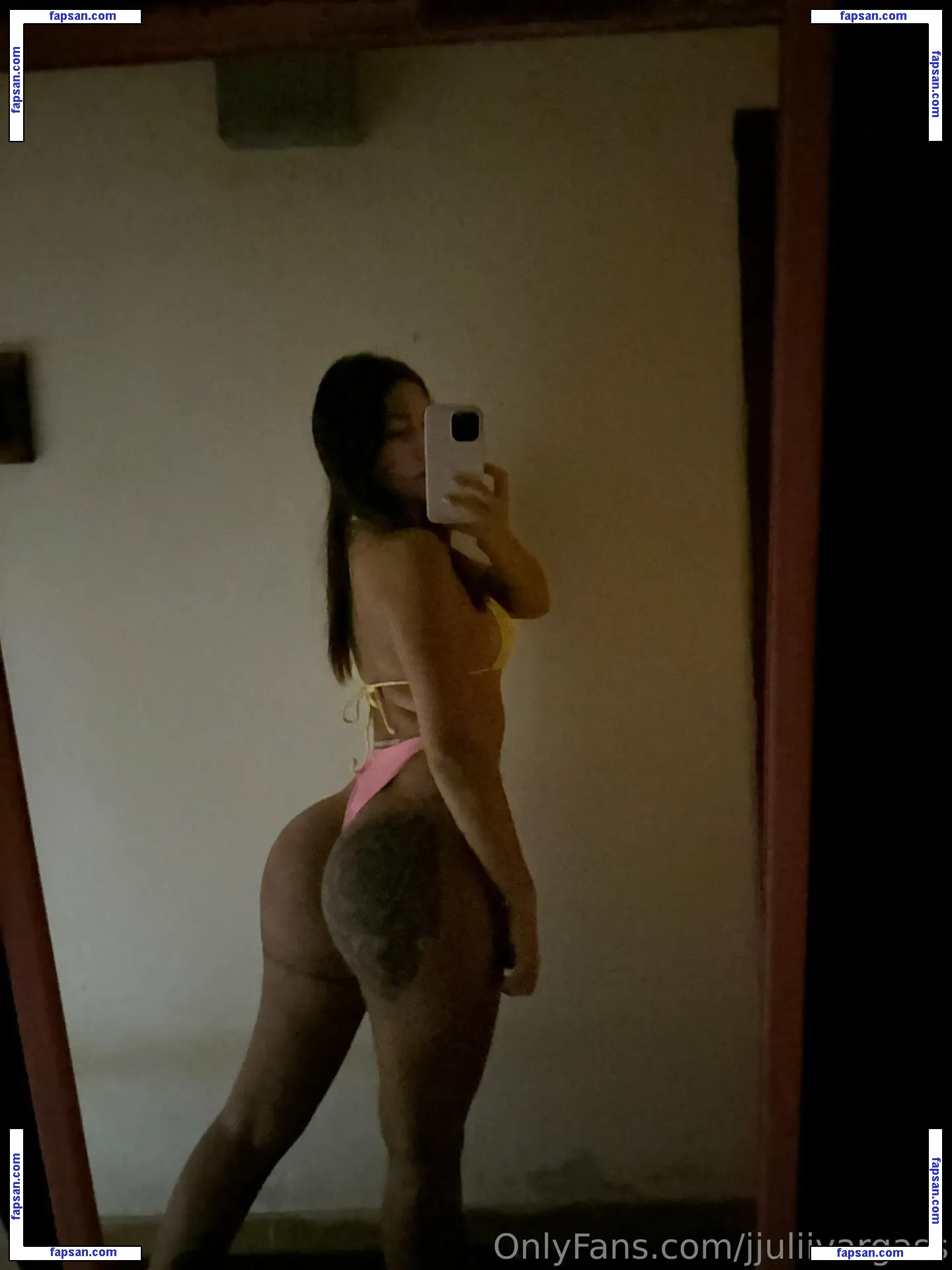jjuliivargass nude photo #0094 from OnlyFans