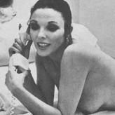 Joan Collins голая #0008