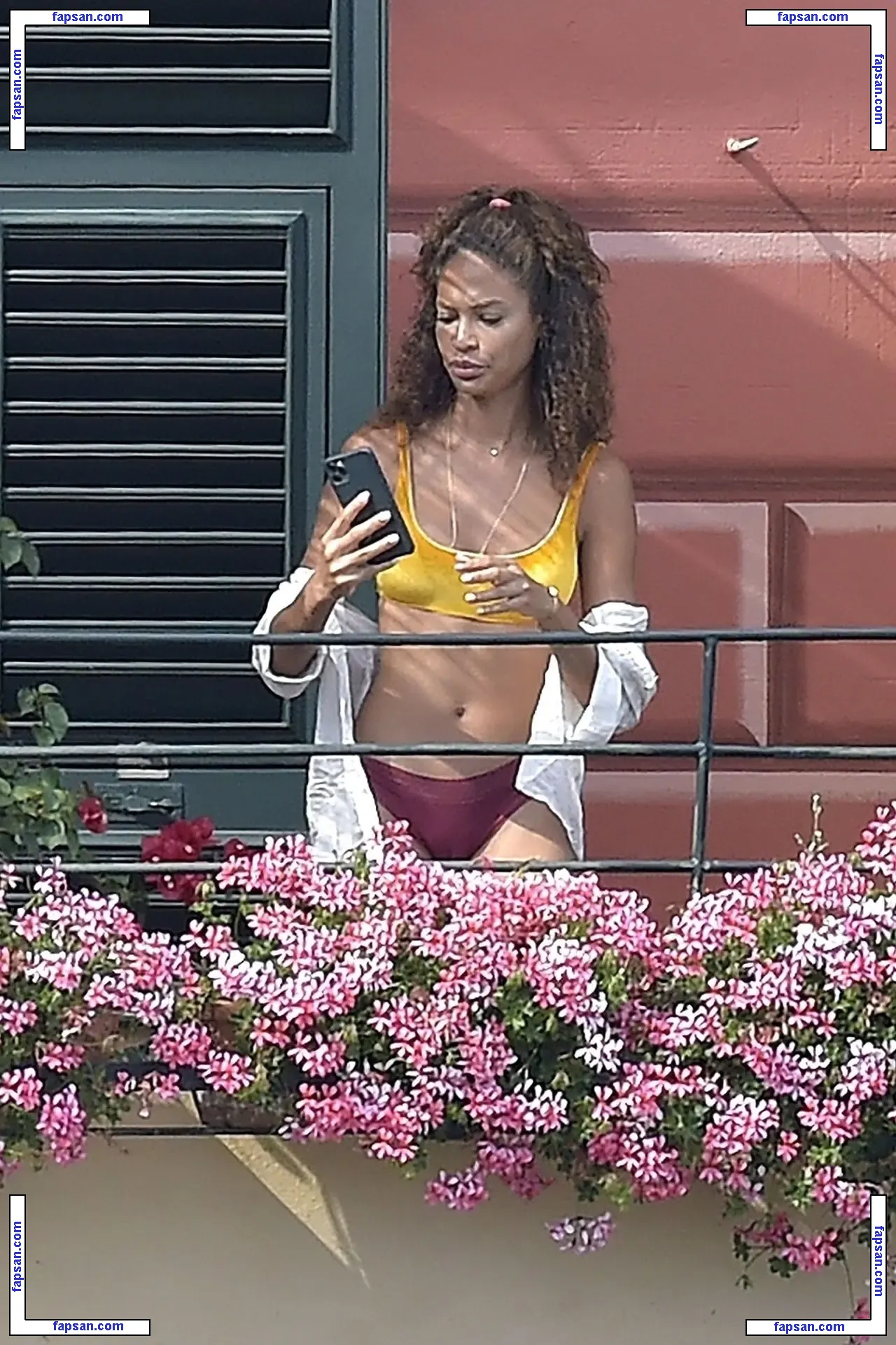 Joan Smalls голая фото #0301 с Онлифанс