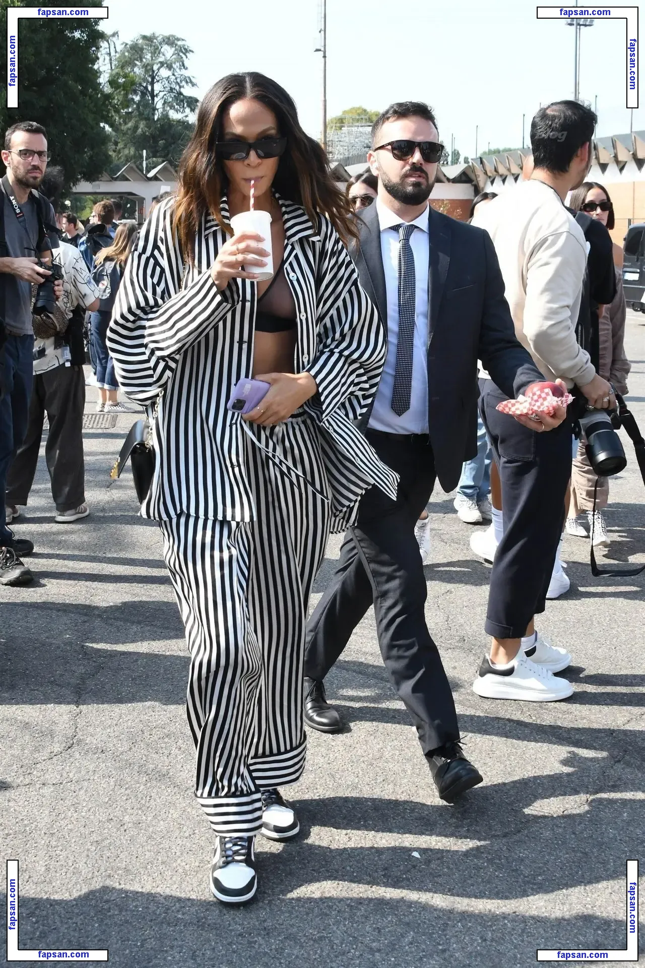 Joan Smalls nude photo #0395 from OnlyFans