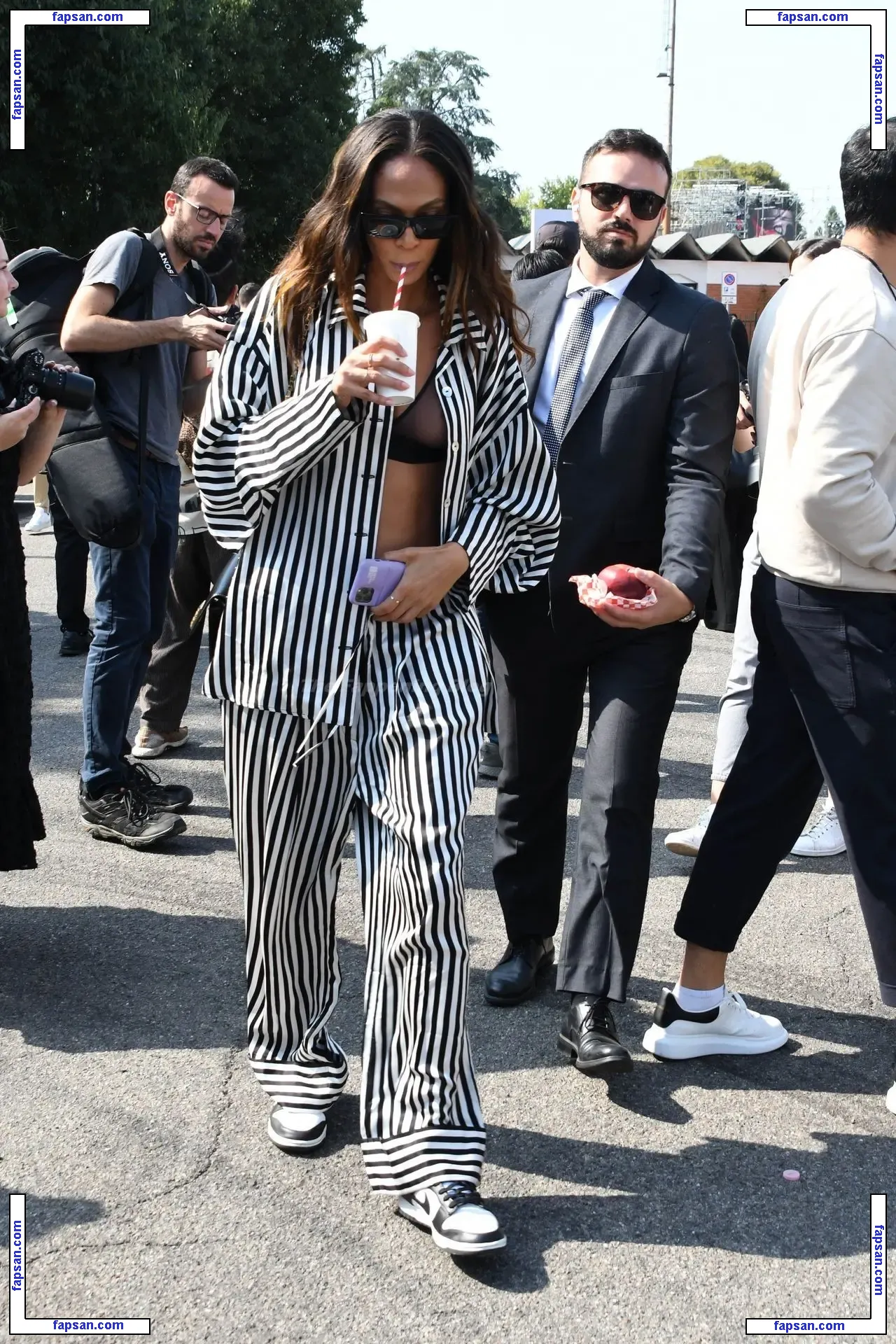 Joan Smalls голая фото #0416 с Онлифанс