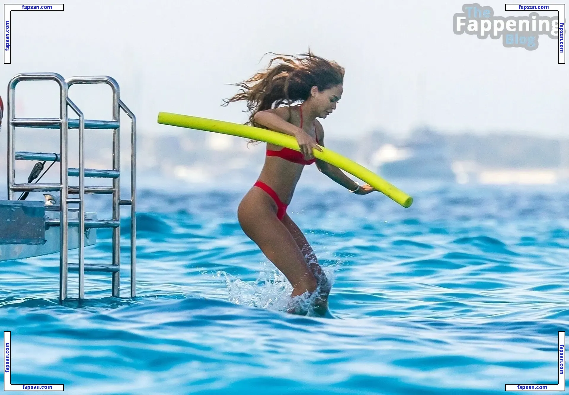 Joan Smalls голая фото #0455 с Онлифанс