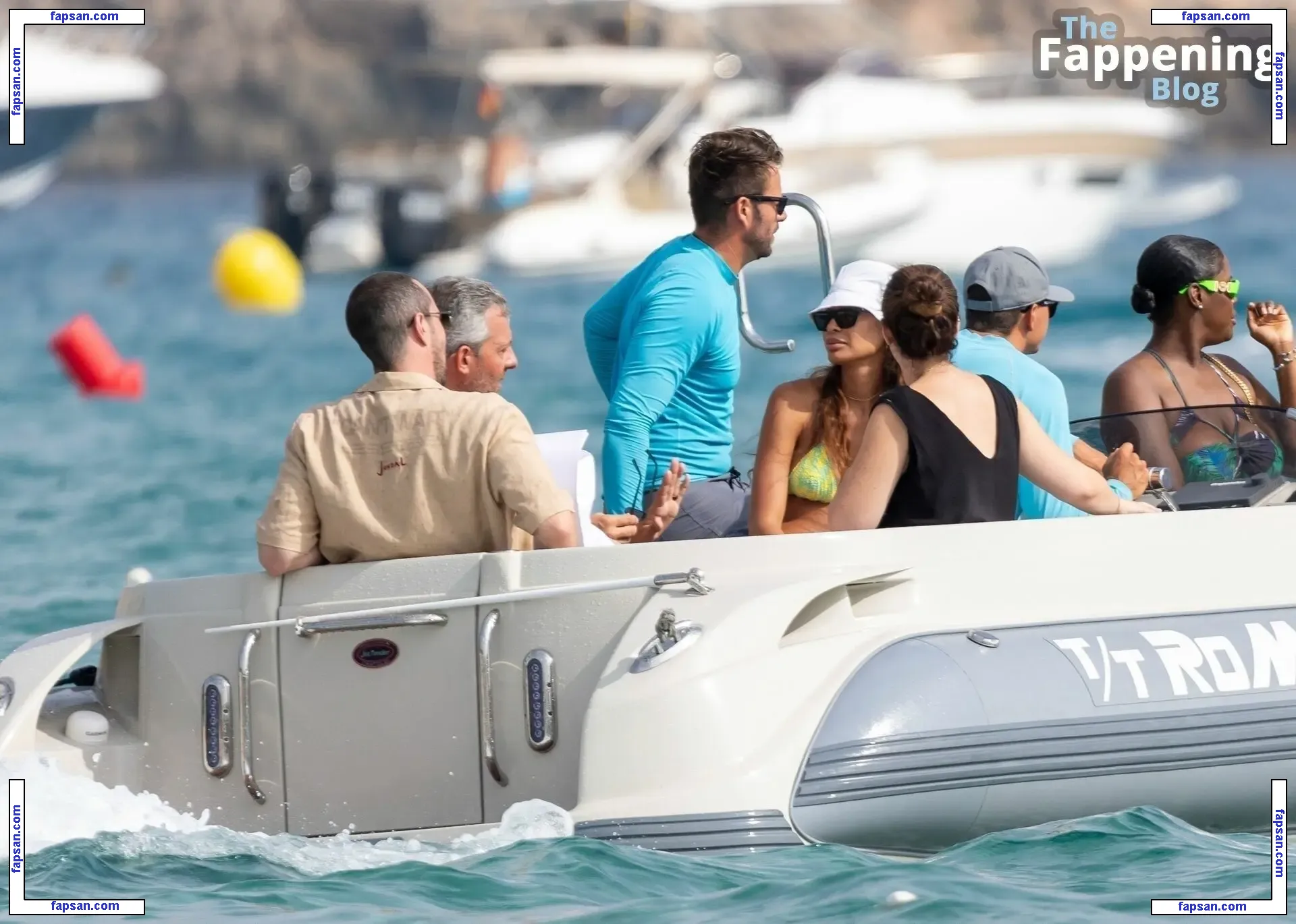 Joan Smalls голая фото #0480 с Онлифанс