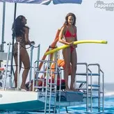 Joan Smalls голая #0460