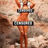 Joanie Brosas голая #0399