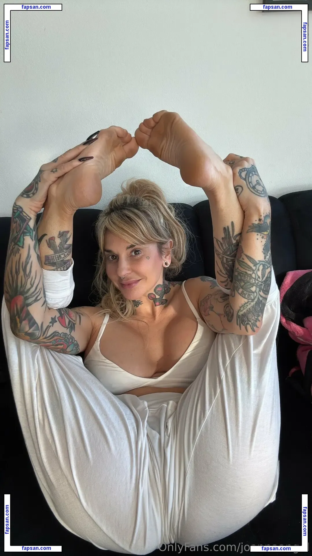 joannaangel nude photo #0142 from OnlyFans
