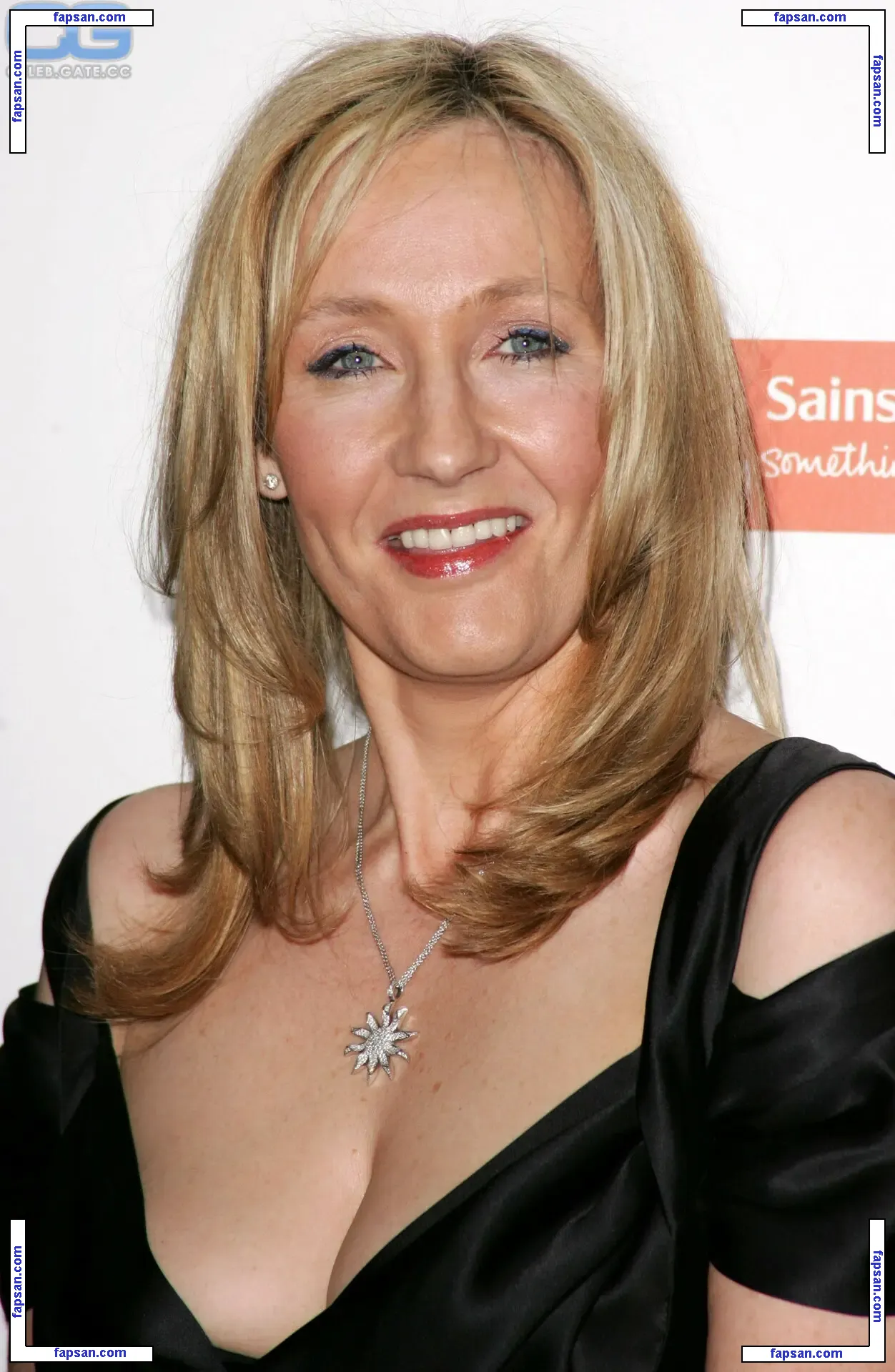 Joanne K Rowling nude photo #0008 from OnlyFans