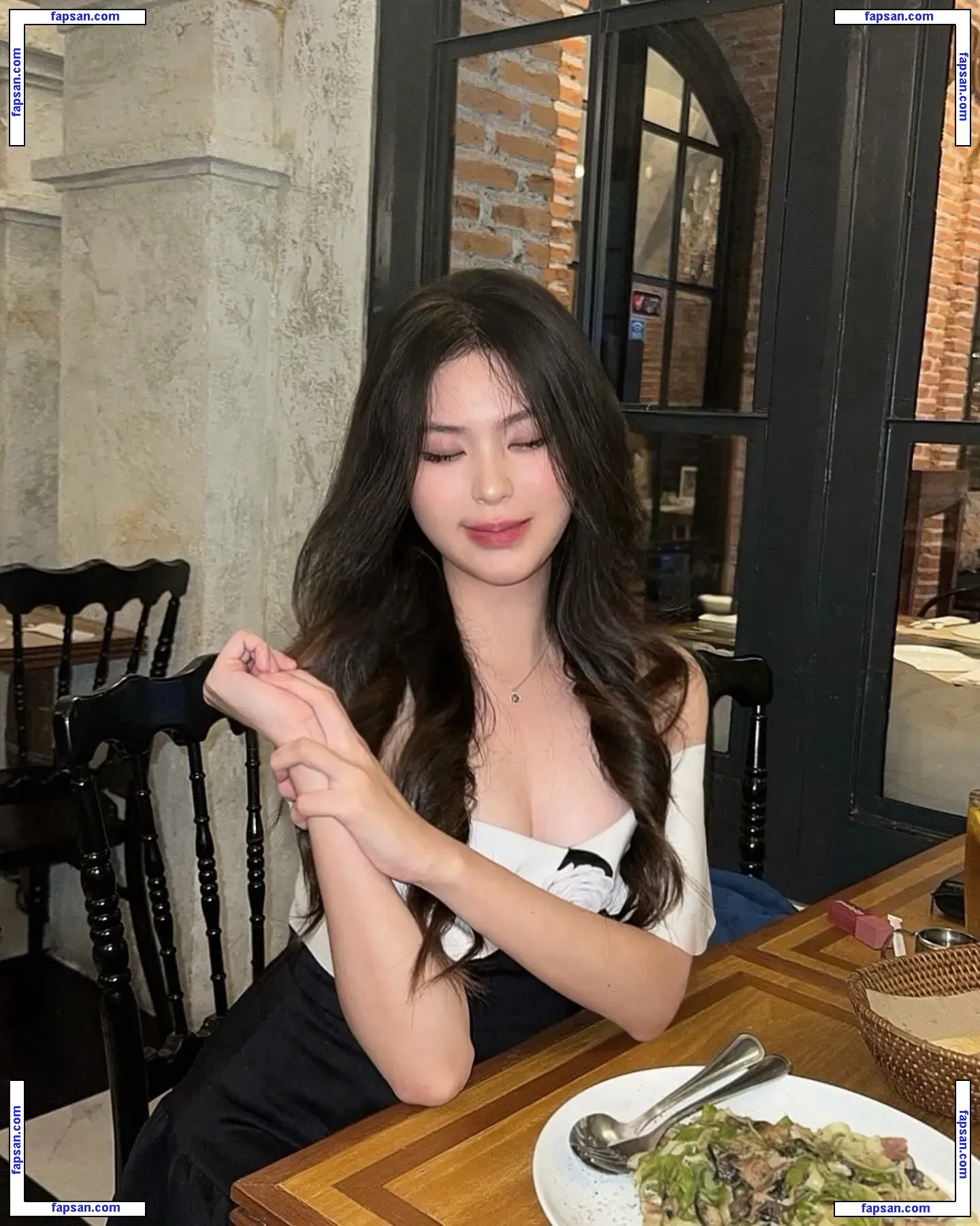 Jocelyn голая фото #0013 с Онлифанс