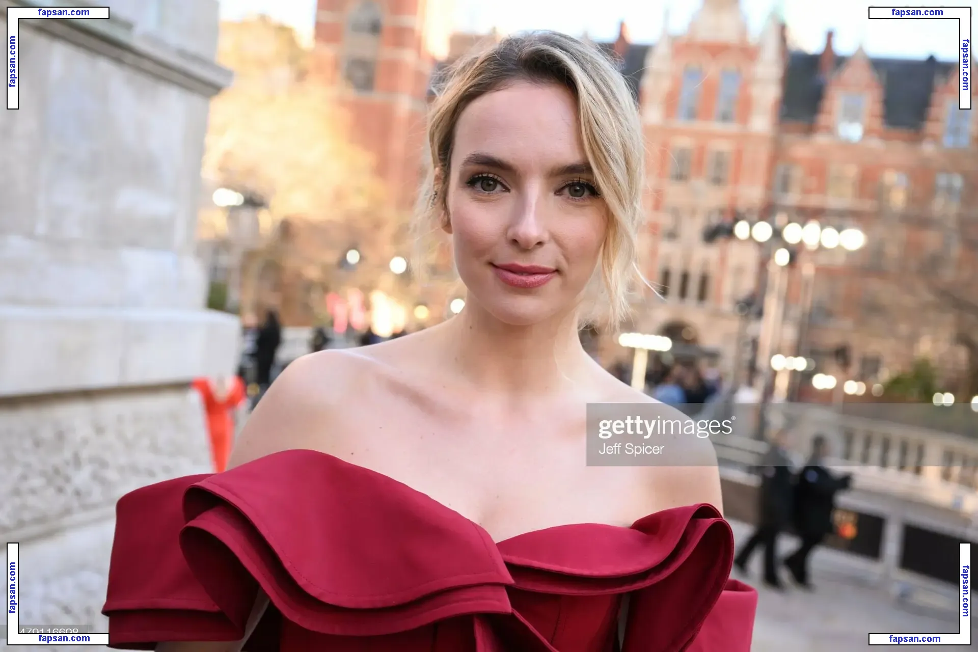 Jodie Comer голая фото #0270 с Онлифанс