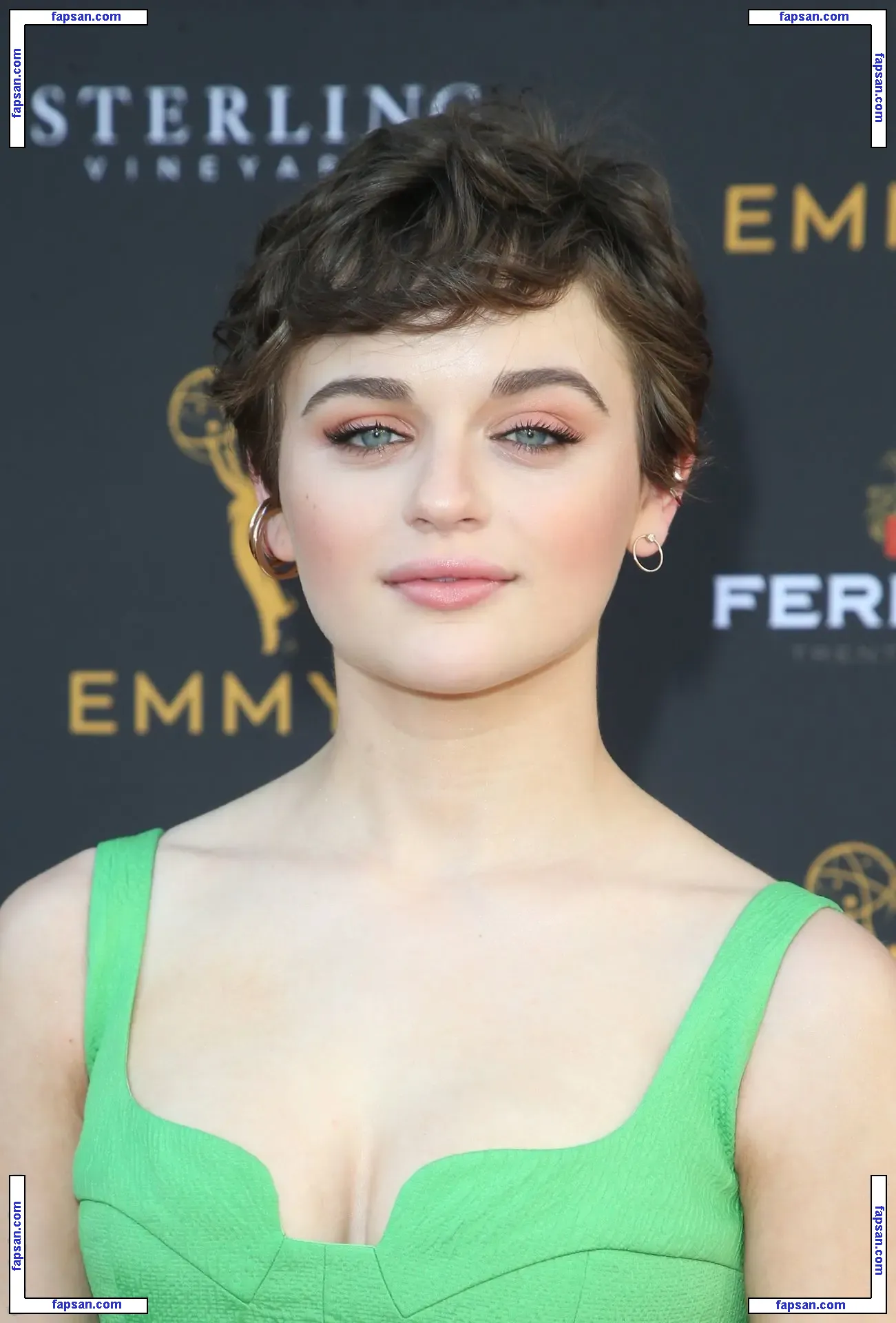 Joey King голая фото #0126 с Онлифанс