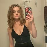 Joey King голая #0893