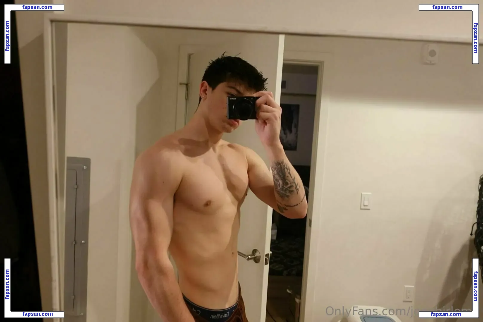 joeybirlemx nude photo #0007 from OnlyFans