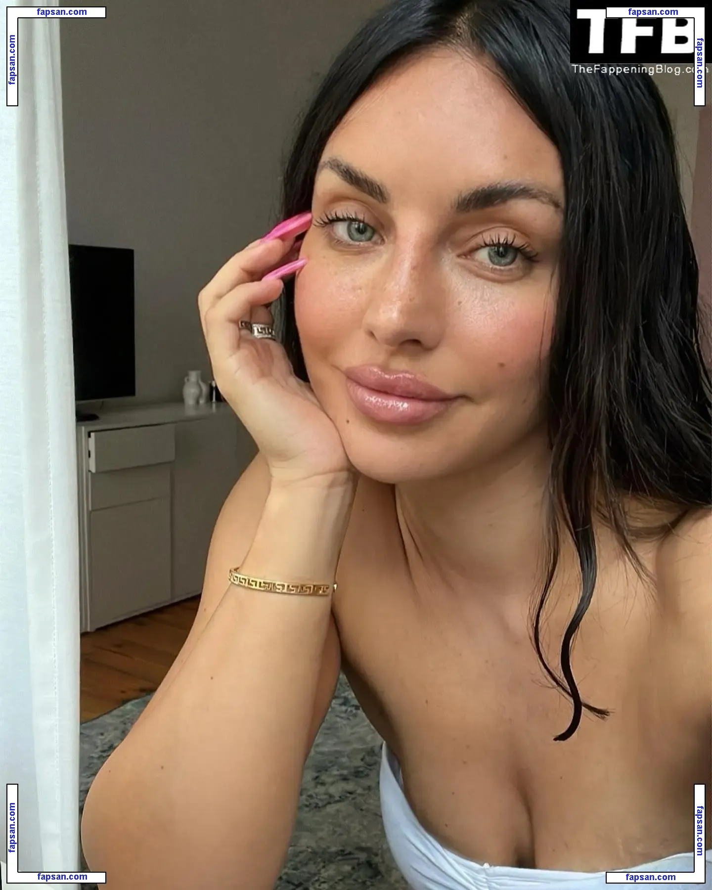 Johanna Ingelfinger nude photo #0013 from OnlyFans