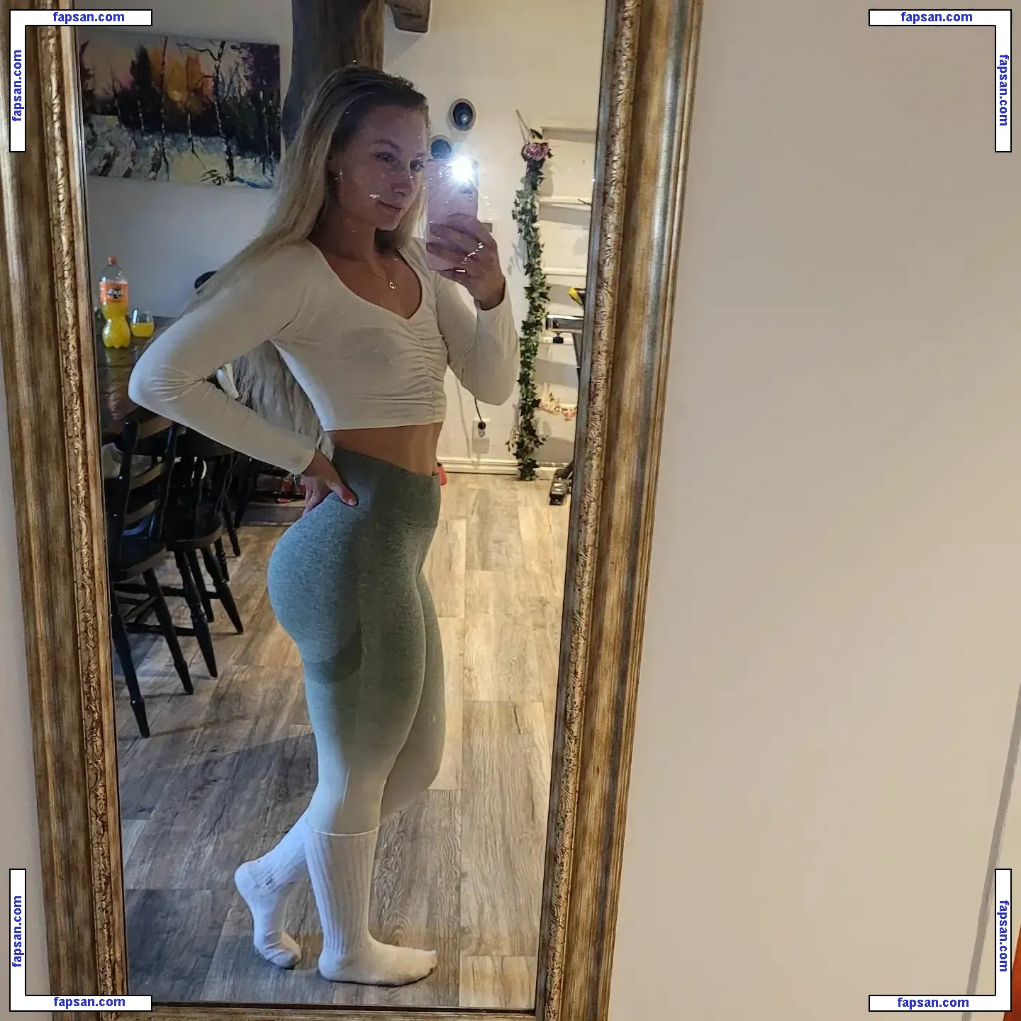 Johanna Juhlin nude photo #0020 from OnlyFans
